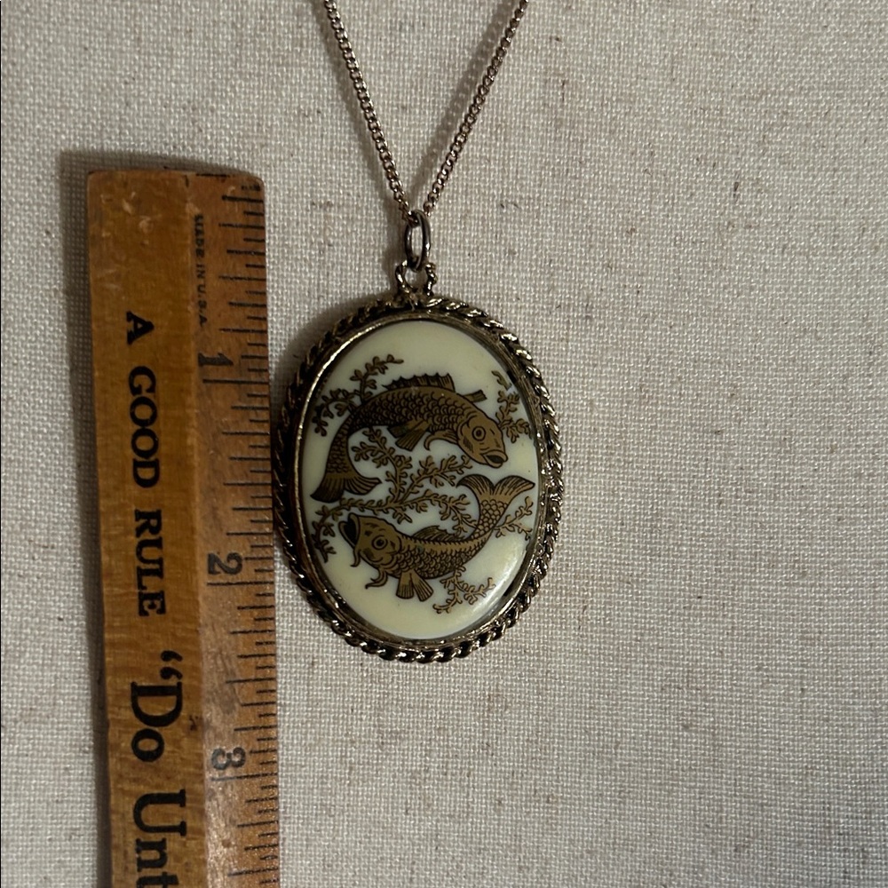 Vintage Pieces Zodiac Pendant Necklace - Picture 5 of 7